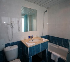 Двухместный Люкс Большой двуспальная кровать в Гостиница Спутник