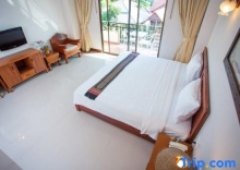 Двухместный номер Deluxe с балконом двуспальная кровать в Baan Khun Chiang Mai