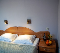 УЛУЧШЕННЫЙ 10 «КОМФОРТ ПЛЮС» С ТЕРРАСОЙ ЧЕТЫРЕХМЕСТНЫЙ НОМЕР С КРОВАТЬ DBL, ДВУСПАЛЬНЫМ ДИВАН НА 2 ЭТАЖЕ в Цитрус