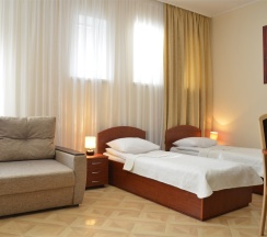 Семейный номер Комфорт с 2-мя односпальными кроватями в Евразийский