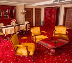 Двухместный люкс Presidential двуспальная кровать в Royal Hotel Spa&Wellness