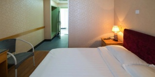 Пекин: Отель Beijing Wang Fu Jing Jade Hotel
