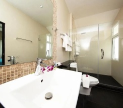 Вилла с 6 комнатами в Villas In Pattaya