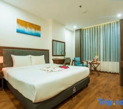 Двухместный номер Deluxe с красивым видом из окна (двуспальная кровать) в Capecia Danang Hotel & Apartment