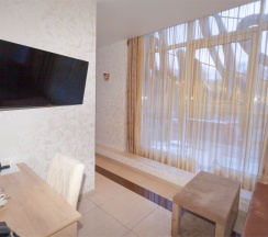 КОМФОРТ с холлом 3-местный. Новый номерной фонд в MaxxRoyal