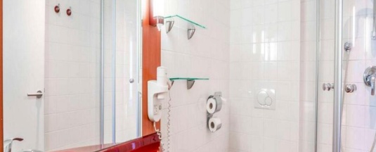 Полулюкс в Leonardo Hotel Salzburg City Center