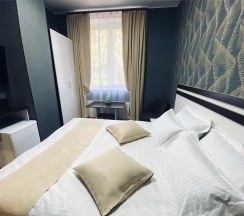 Стандартный номер на двоих в Mojo hotel