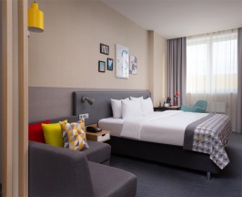 Делюкс с 1 кроватью king-size (200*200) в Holiday Inn Perm