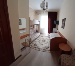 Четырёхместный семейный номер Standard в Марго