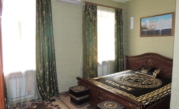 Номер люкс Versache в Парнас