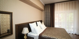 Домбай: Отель Таурух