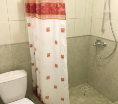 Четырёхместный номер Улучшенный (Корпус Сабрина) с 2 комнатами в Сабрина