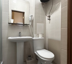 Улучшенный трехместный номер с балконом в Sokroma ЭтоЮг