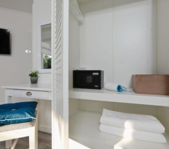 Двухместный номер Deluxe двуспальная кровать в Kata White Villas