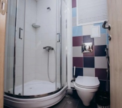 Кровать в 8-местном общем номере (без окна) в Dream hostel