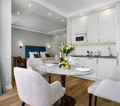Делюкс Дионис в Dionis Art Apartments