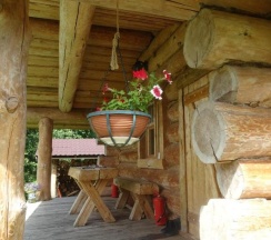 Дом № 1 с видом на сад в Дубки