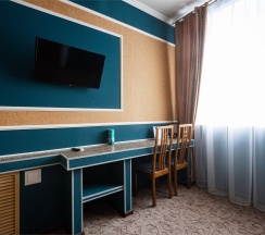 7 Люкс (двухместный номер),с двухспальной кроватью и  диваном. в Аппартамент