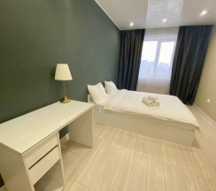 Двухместные апартаменты с балконом (двуспальная кровать) в Квартира Уютная 2-х комнатная на проспекте Ленина
