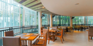 Карон: Курортный отель Отель Holiday Inn Resort Phuket Karon Beach by IHG
