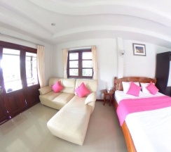 Бунгало Deluxe с балконом и с видом на сад в Plaifah Resort Ubon
