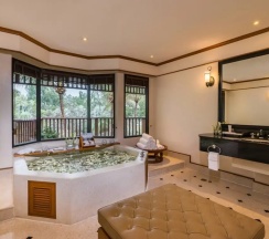 Двухместный люкс Whirlpool c 1 комнатой oceanfront двуспальная кровать в JW Marriott Phuket Resort & Spa