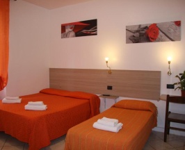 Четырёхместный номер Standard в Hotel Adelchi