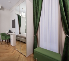De Luxe Премиум двухместный номер с кроватью Queen-size в Тверские Замки DeLuxe