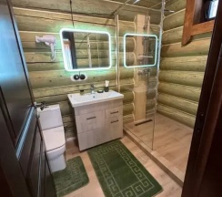 Сруб Большой с красивым видом из окна в Wood palace
