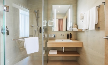 Номер Classic, с видом на море - с двуспальной кроватью в Mercure Sochi Centre