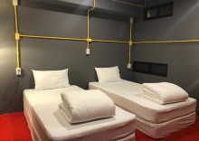 Двухместный номер Standard 2 отдельные кровати в 248 Street Hostel