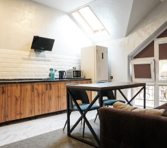 Апартаменты двухкомнатные с камином в Eco village