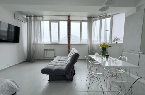 Минеральные Воды: Апартаменты Апартаменты Sutki Rent с красивым видом на горы