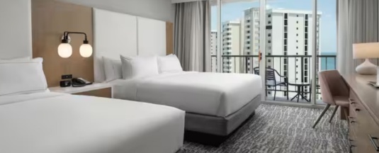 Четырёхместный номер с балконом в Hilton Myrtle Beach Resort
