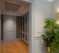 Делюкс в Генрих