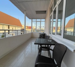 Трёхместные апартаменты в Summer House