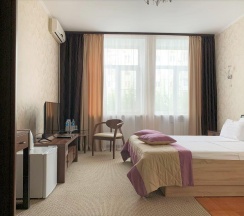 Номер стандарт с 1 двуспальной кроватью в Хабаровск