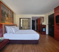 Двухместный номер Superior с балконом двуспальная кровать в Novotel Phuket Vintage Park Resort