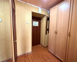 Трёхместный номер 1 категории c 1 комнатой с видом на город в Заря