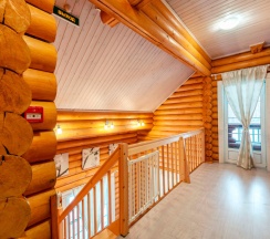 Коттедж с 4 комнатами рядом с пляжем в Громово парк