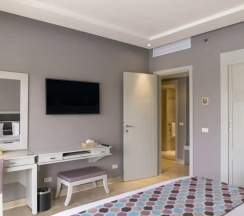 Люкс Posh Club Swim Up Family в Sunrise Crystal Bay Resort