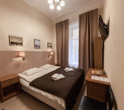 Двухместный номер с собственной ванной комнатой (дабл или твин) в Алиса