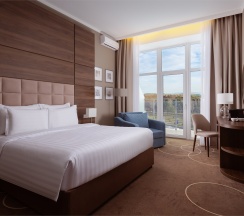 Номер Deluxe с двуспальной кроватью в Movenpick Resort&SPA Anapa Miracleon