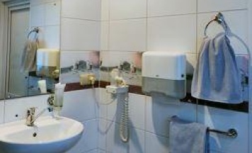2-комнатный номер стандарт с 1 двуспальной кроватью в Все Бани мира