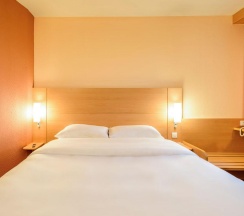Номер стандарт с 1 двуспальной кроватью в Ibis