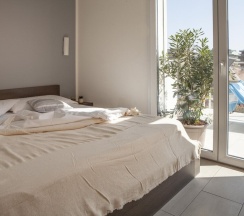 Номер Standard Пентхаус c 1 комнатой с балконом и с частичным видом на море в Residence Sunrise Cesenatico