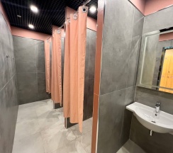 ДеЛюкс включён Бассейн и SPA в Роза ветров