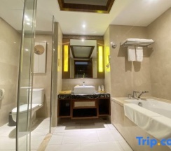 Двухместный семейный номер Standard с видом на море двуспальная кровать в Jinghai Hotel & Resort