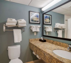 Четырёхместный номер Standard в Best Western Plus Ocean City