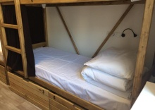 Кровать в 10-местном общем номере (удобства на этаже) в Hostel 65